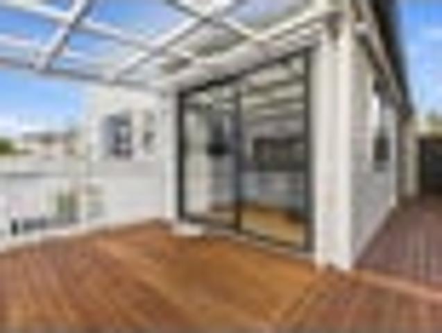Townhouse for sale in Manurewa, Oroua County