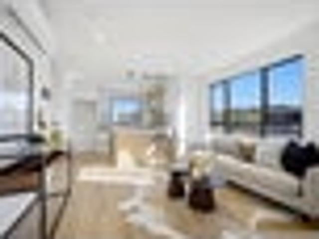 Townhouse for sale in Paremoremo