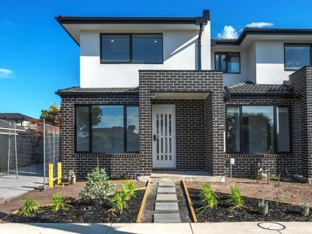 Townhouse for rent in Camerons Creek, Victoria