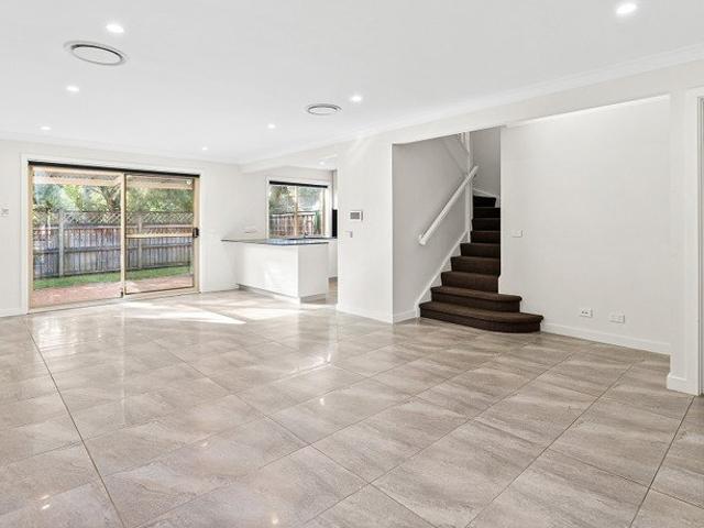 Townhouse for sale in Sutherland, New South Wales