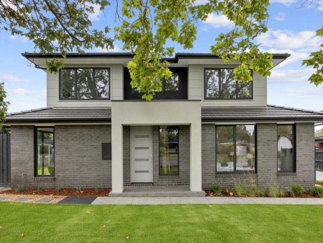 Townhouse for sale in Camerons Creek, Victoria