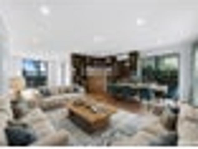 House for sale in Oratia