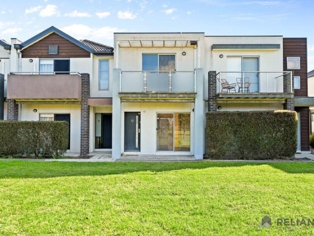 Townhouse for rent in Camerons Creek, Victoria