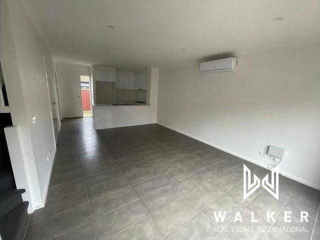 Townhouse for rent in Camerons Creek, Victoria
