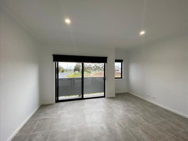 Townhouse for rent in Camerons Creek, Victoria