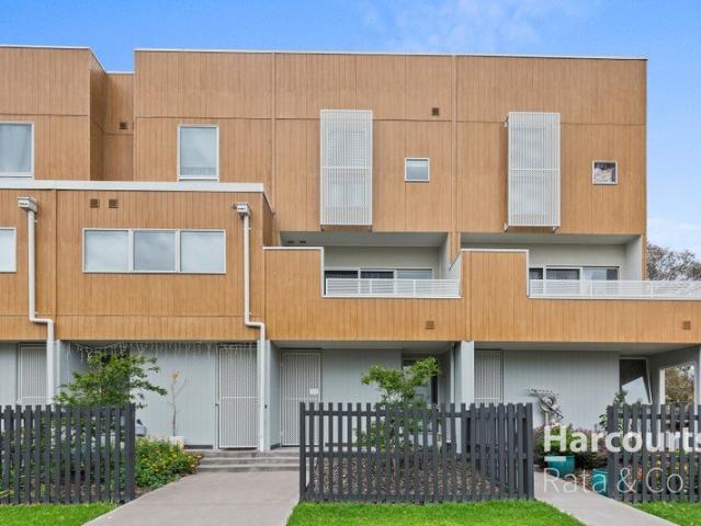 Townhouse for sale in Camerons Creek, Victoria