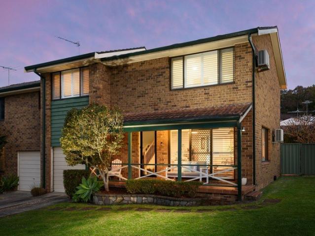 Townhouse for sale in Sutherland, New South Wales