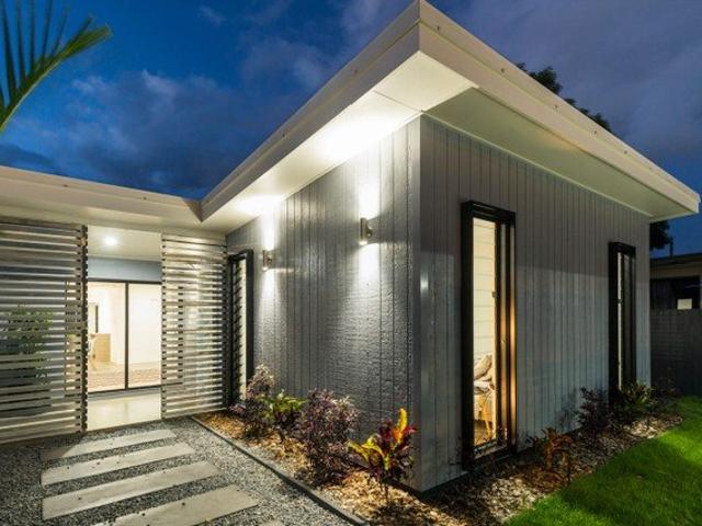 House for rent in Mooroobool, Cairns
