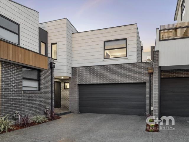 Townhouse for sale in Camerons Creek, Victoria