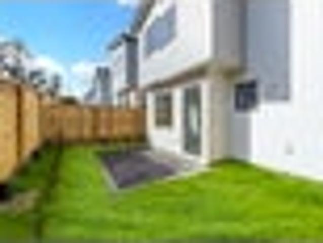 House for sale in Waitakere