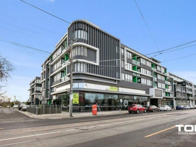 Apartment for sale in Essendon North, Melbourne