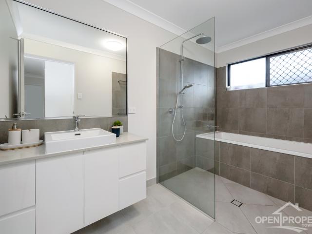 House for sale in Shaw, Queensland