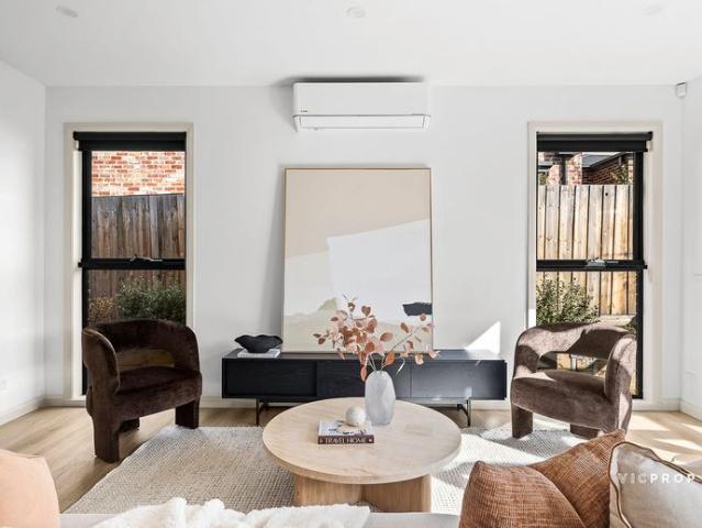 Townhouse for rent in Glenroy, Melbourne
