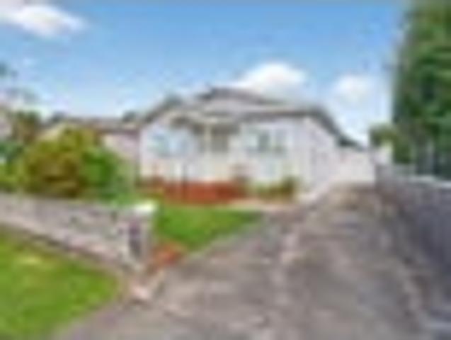 House for sale in Days Bay, Wellington