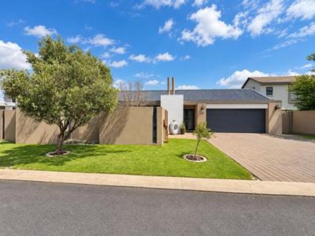 House for sale in Midstream Meadows Estate, City of Ekurhuleni Metropolitan Municipality