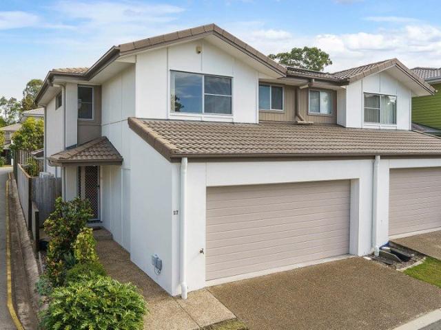 Townhouse for sale in Toombul, Queensland
