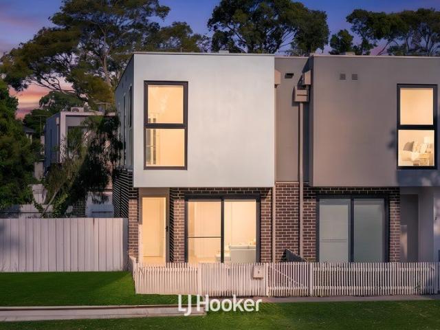 Townhouse for sale in Camerons Creek, Victoria