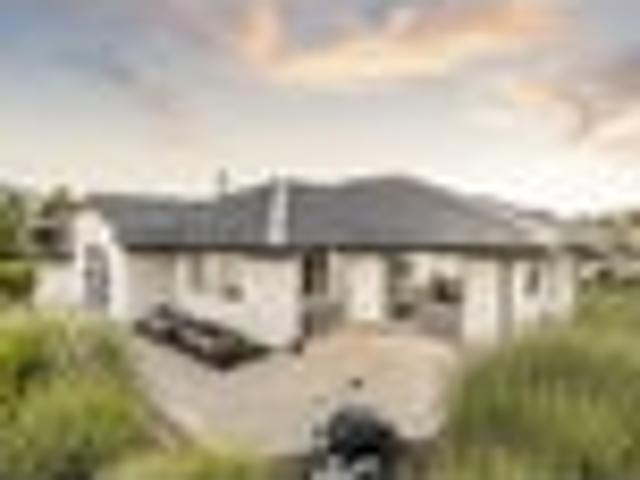 House for sale in Otakou