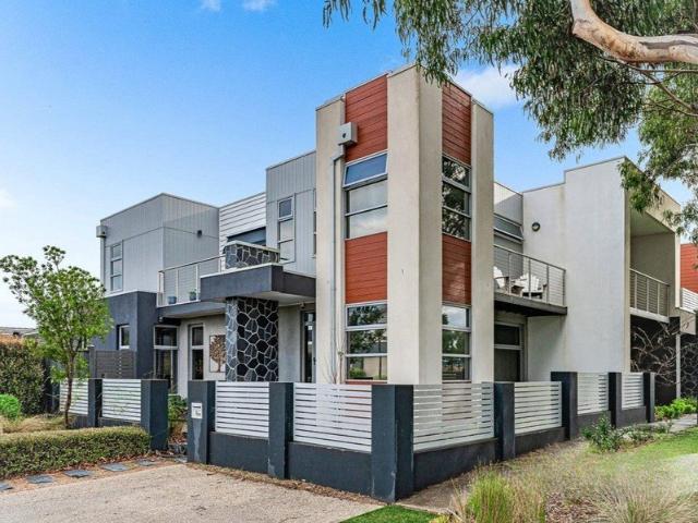 Townhouse for rent in Camerons Creek, Victoria