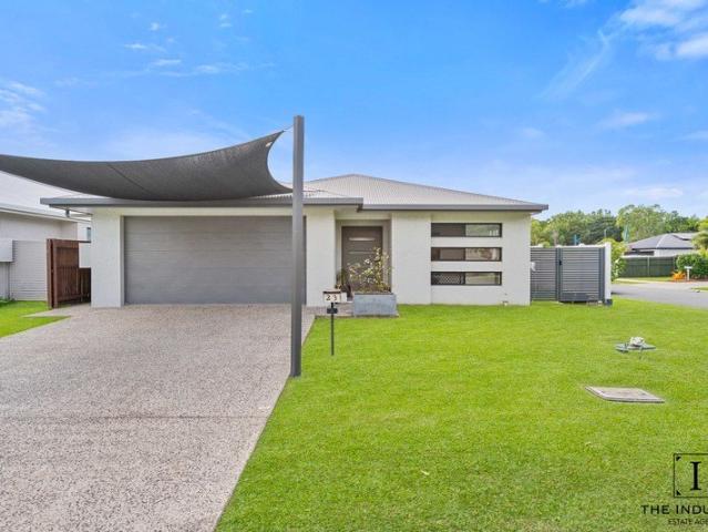 House for sale in Kewarra Beach, Queensland
