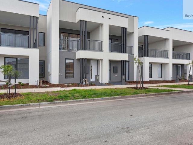 Townhouse for rent in Camerons Creek, Victoria