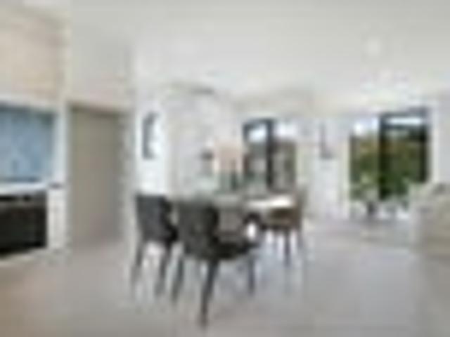Townhouse for sale in Harbour View Heights, Papakura