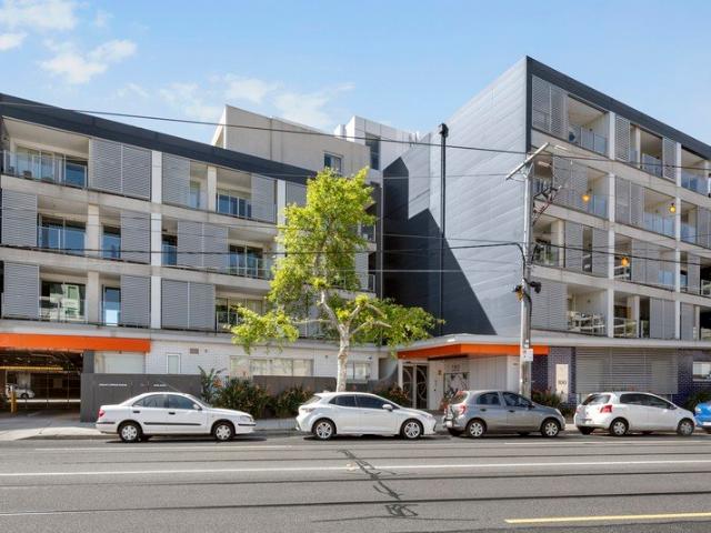 Apartment for sale in Preston, Melbourne