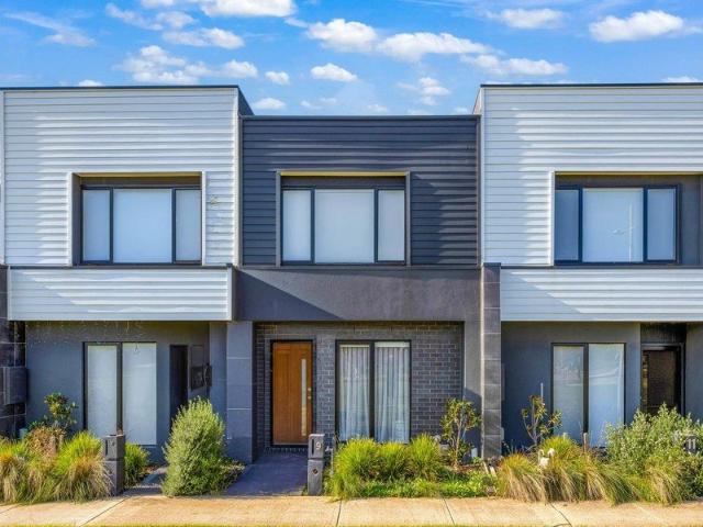 Townhouse for rent in Camerons Creek, Victoria