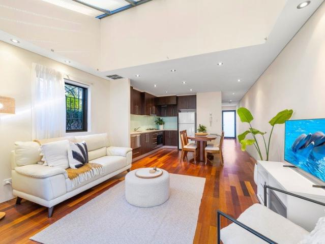 Townhouse for sale in Sutherland, New South Wales