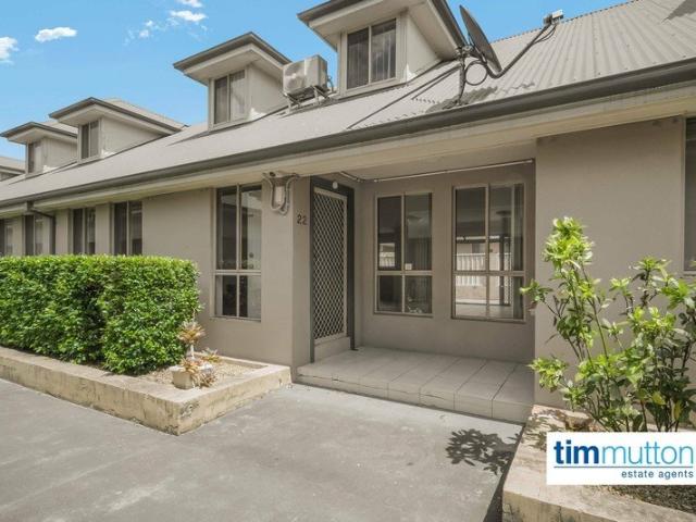 Townhouse for sale in Sydney, New South Wales