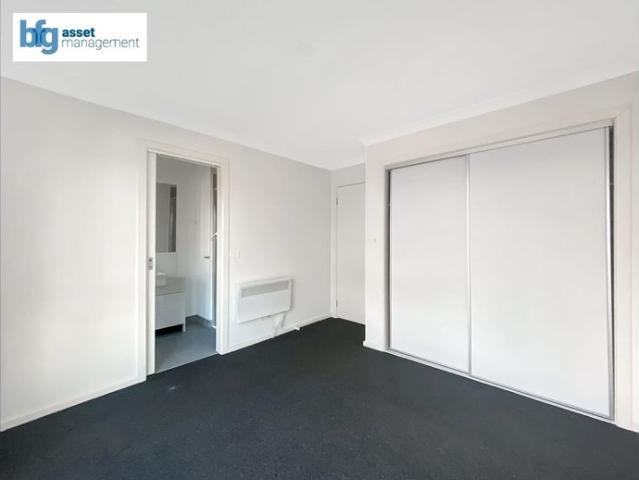 Townhouse for rent in The Ridge, Melbourne