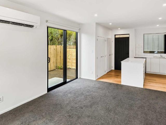 Townhouse for rent in Stokes Valley, Lower Hutt