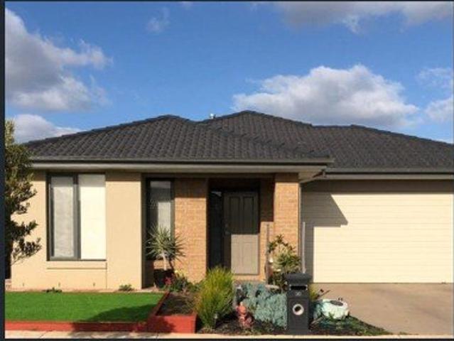 House for rent in Cornerstone, Melbourne