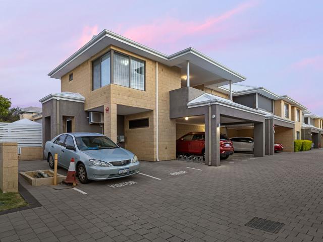 Apartment for sale in Spearwood, Western Australia