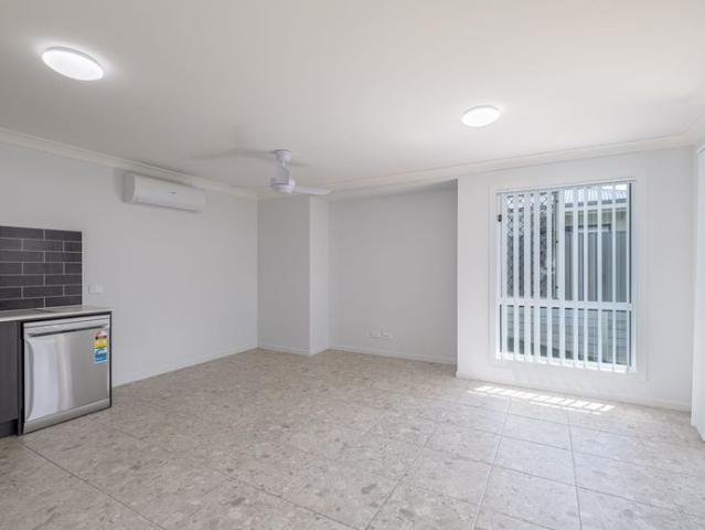 House for rent in Southside, Queensland
