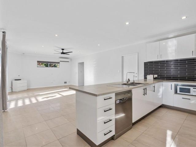 Villa for sale in Stirling, Western Australia