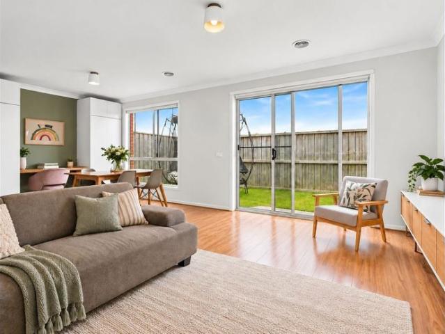 House for rent in Warralily Promenade, Geelong