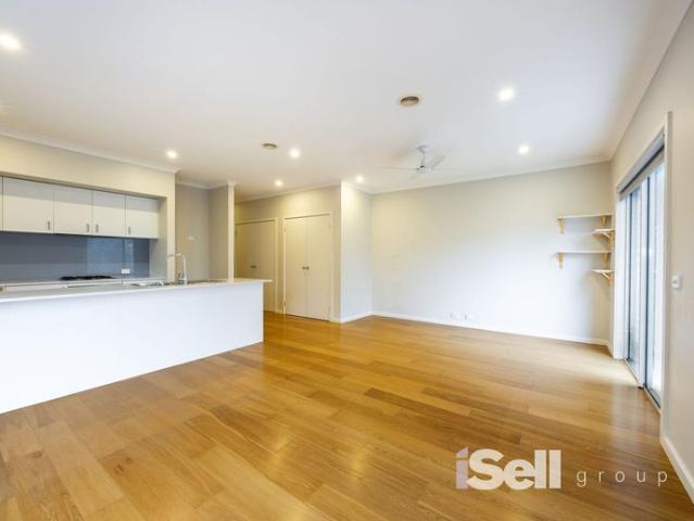 Townhouse for rent in Camerons Creek, Victoria