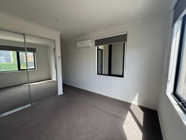 Townhouse for rent in Camerons Creek, Victoria