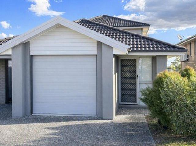 Duplex for rent in Toombul, Queensland
