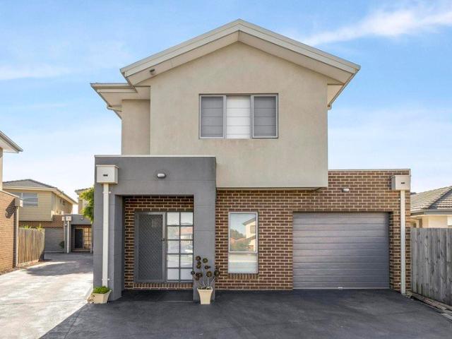 Townhouse for sale in Camerons Creek, Victoria