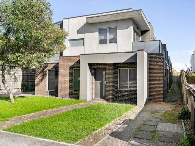 Townhouse for rent in Camerons Creek, Victoria