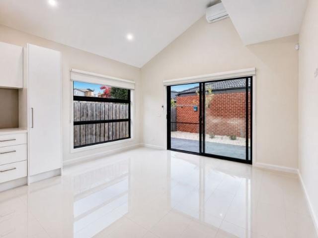 Townhouse for rent in Camerons Creek, Victoria