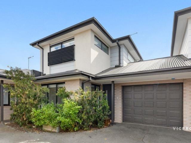 Townhouse for rent in Fawkner, Melbourne