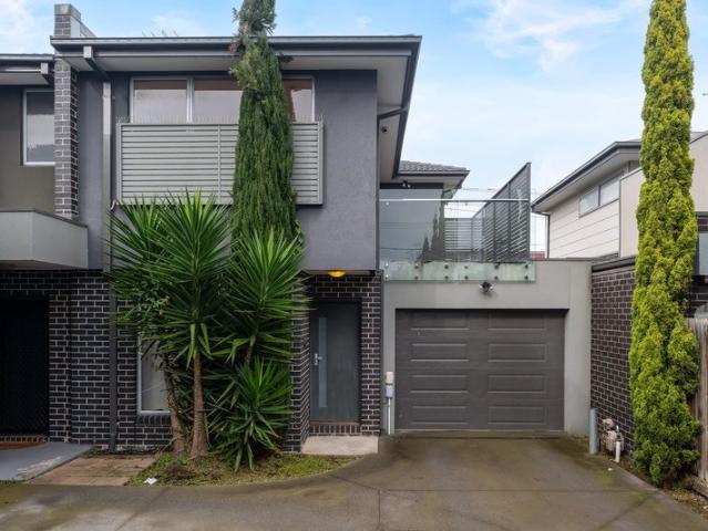 Townhouse for rent in Camerons Creek, Victoria