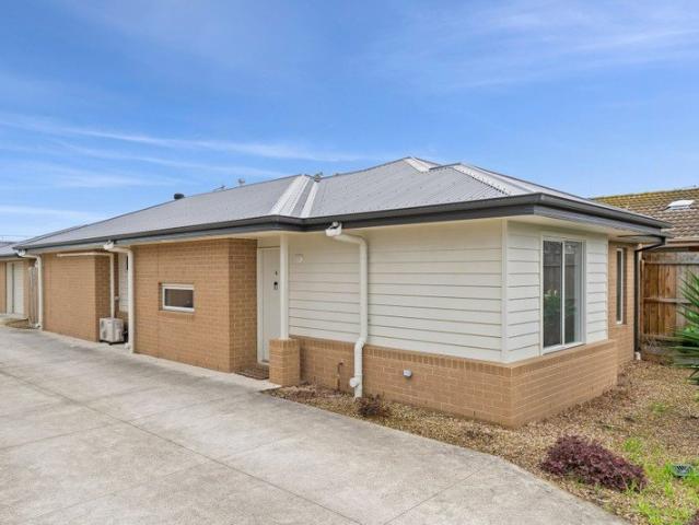 Apartment for rent in Breakwater, Geelong