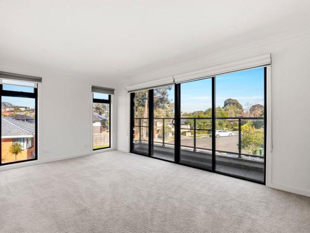 Townhouse for rent in Camerons Creek, Victoria