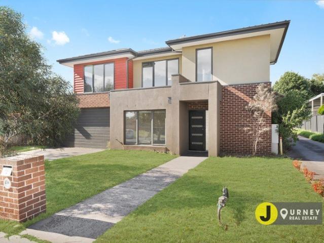 Townhouse for sale in Camerons Creek, Victoria