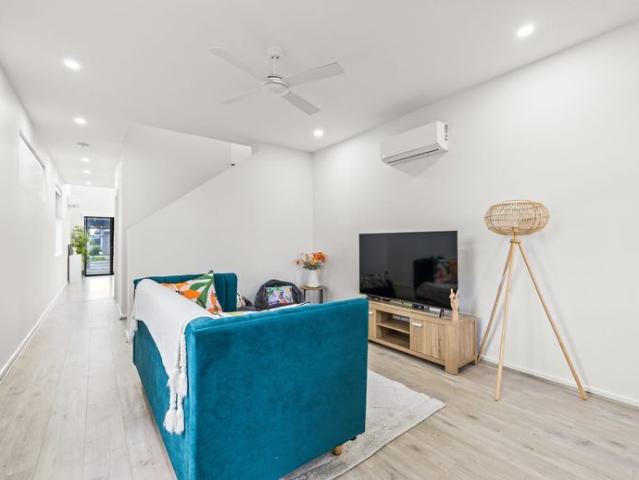 Townhouse for rent in Horseshoe Creek, South Australia