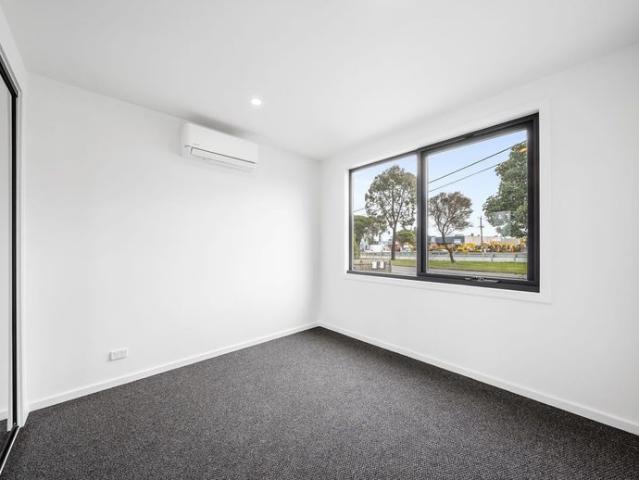 Townhouse for rent in Camerons Creek, Victoria